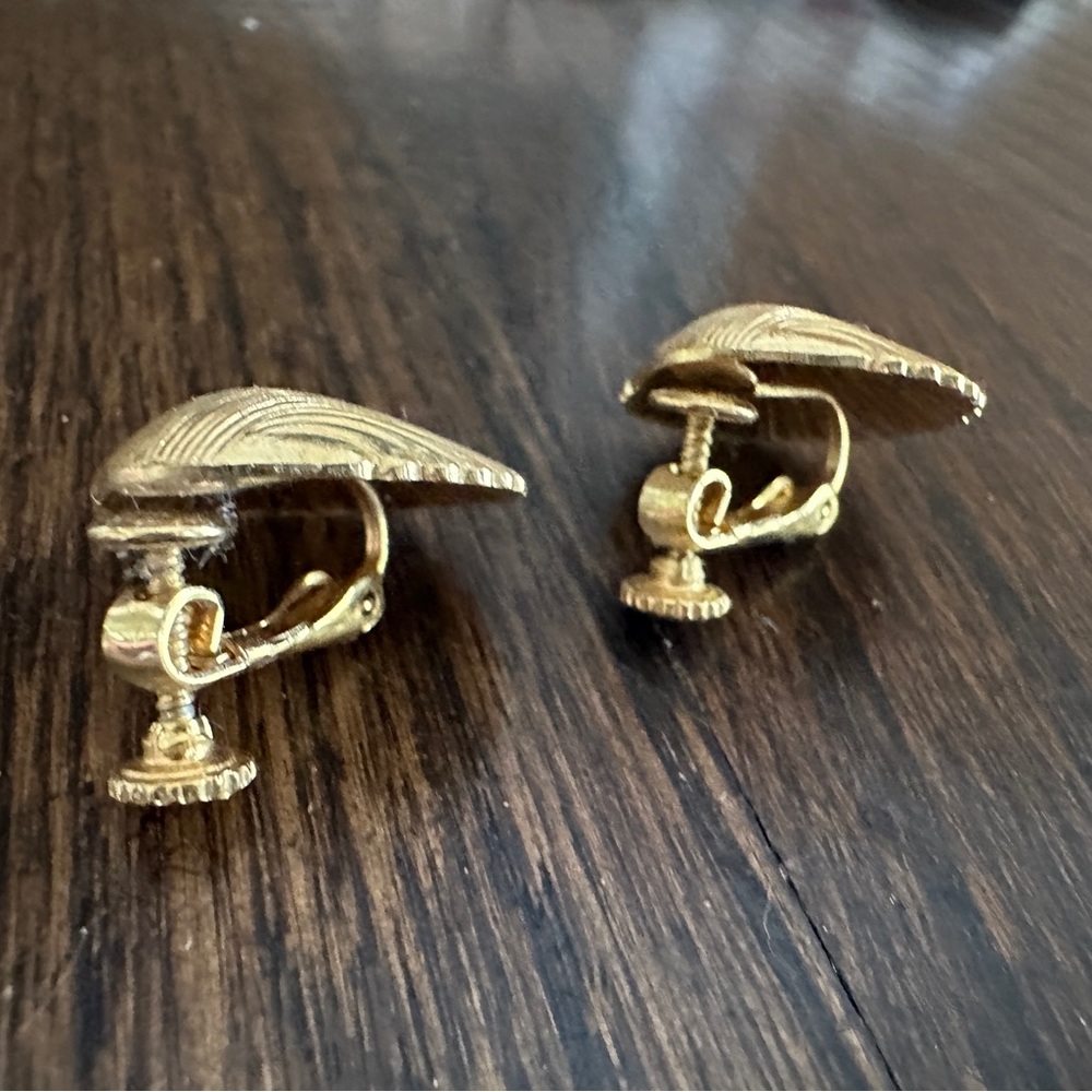 Gold Shell Earrings - image 2